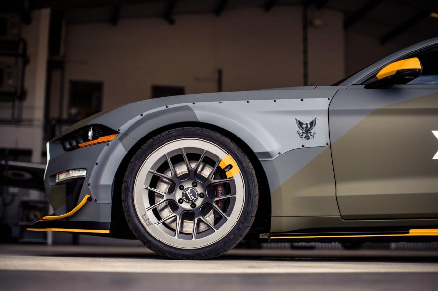 Детали экстерьера Ford Eagle Squadron Mustang GT 2018 года  (фото 26 из 33)